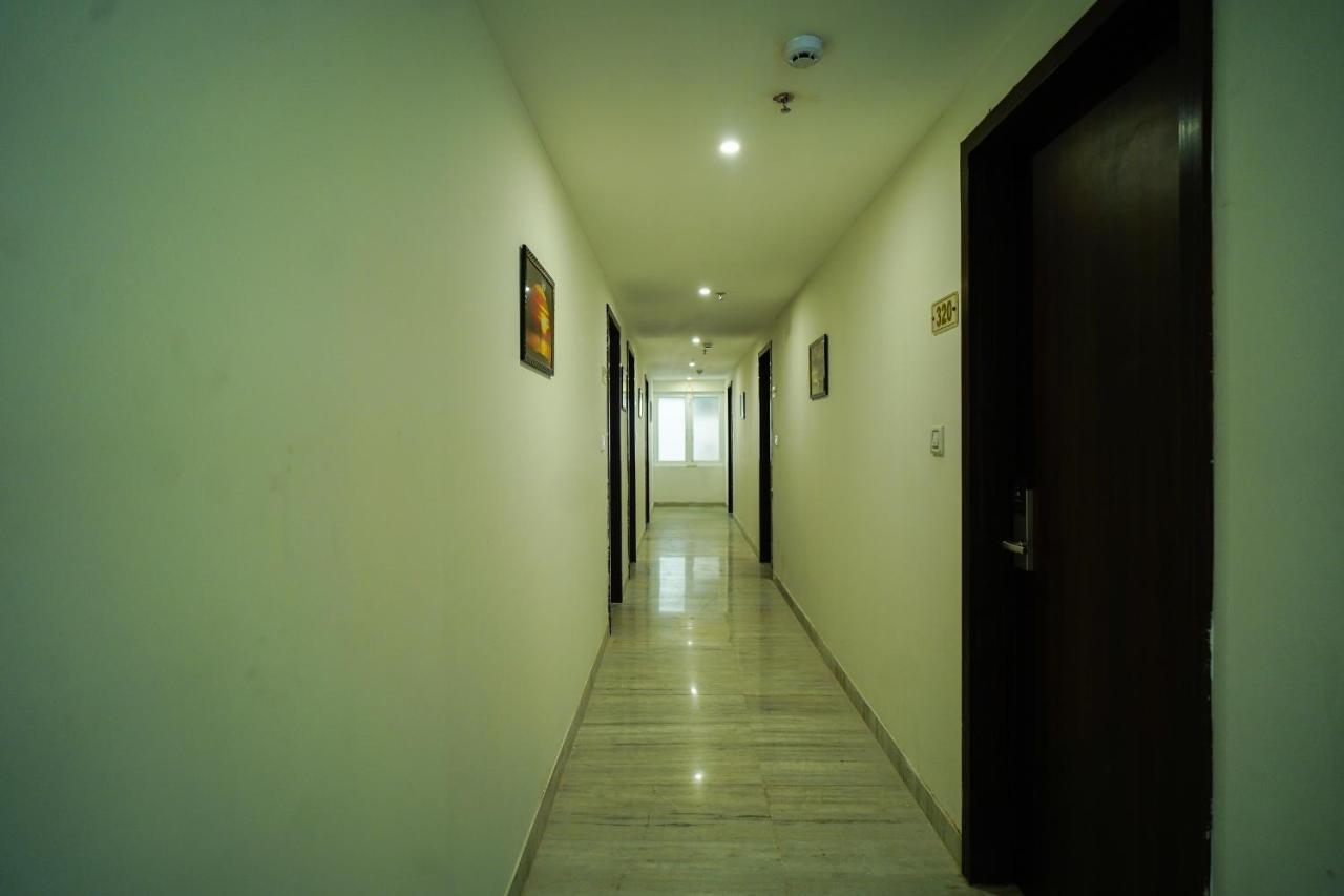 Welkin Hotel , Hyderabad Secunderabad Exterior photo