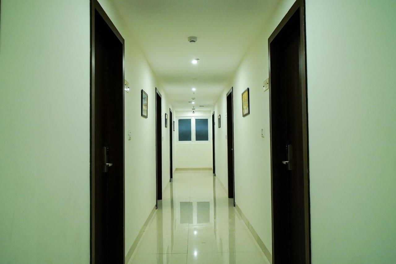 Welkin Hotel , Hyderabad Secunderabad Exterior photo